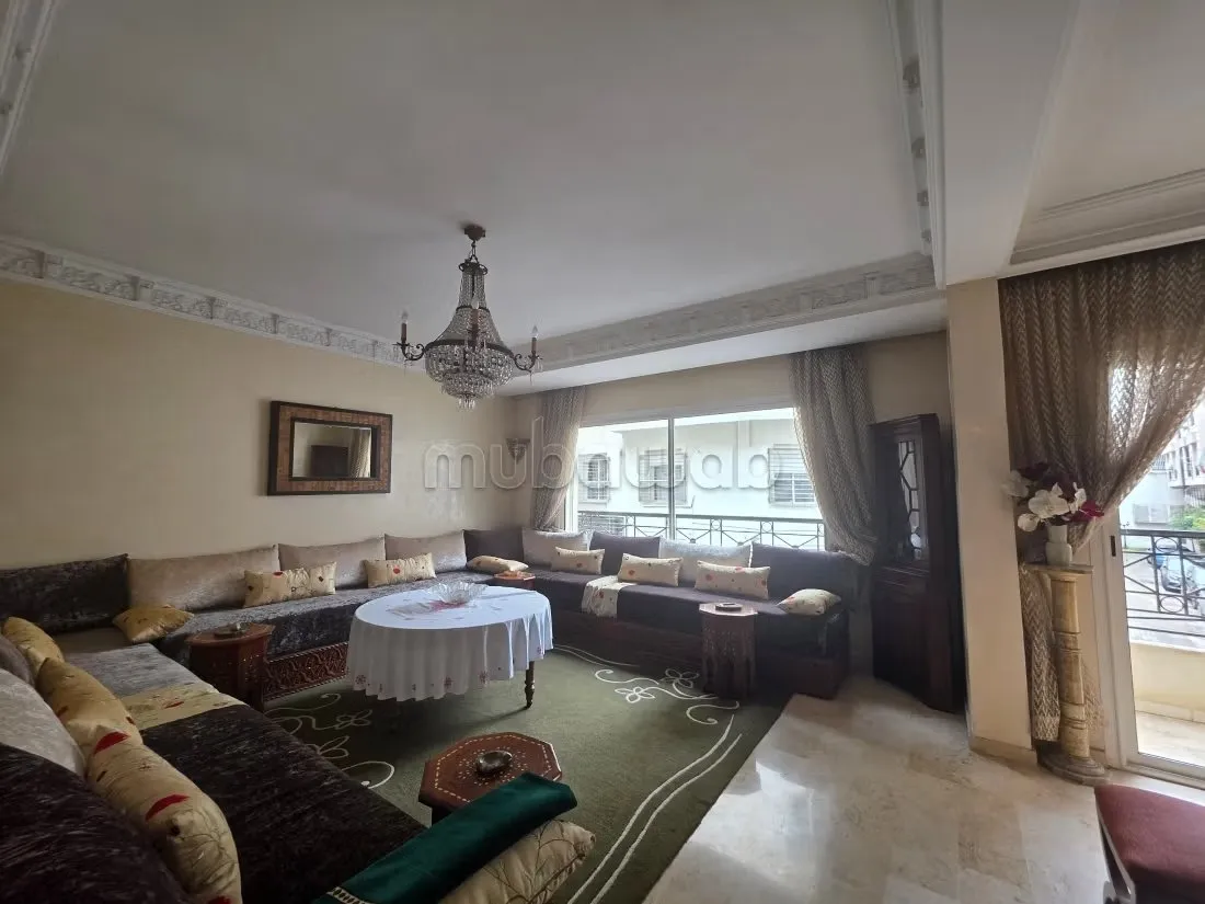 Appartement avec terrasse bien placé à Racine - الدار البيضاء (3)