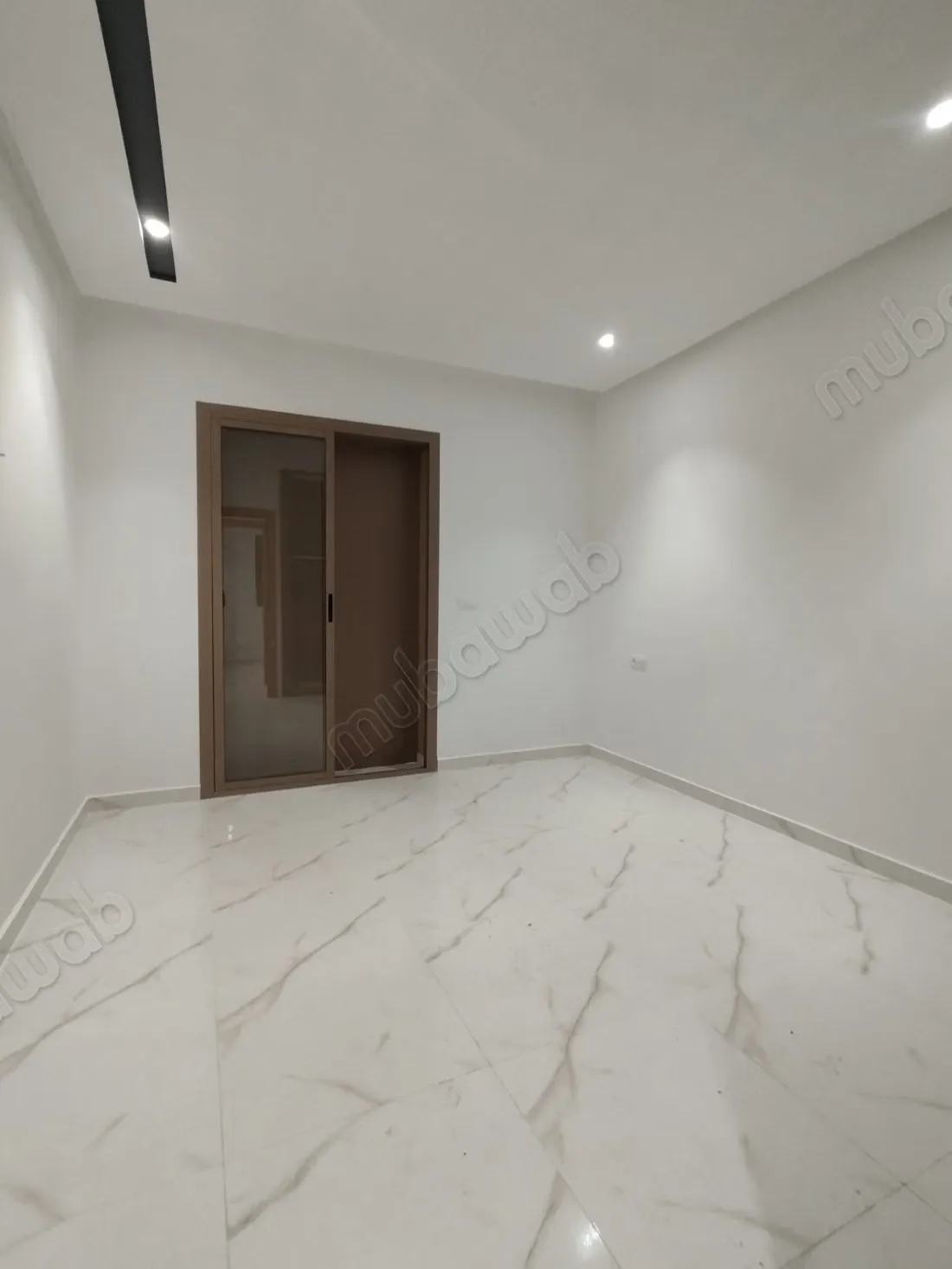 Appartements modernes de haute qualité à vendre à Martil - مرتيل (3)