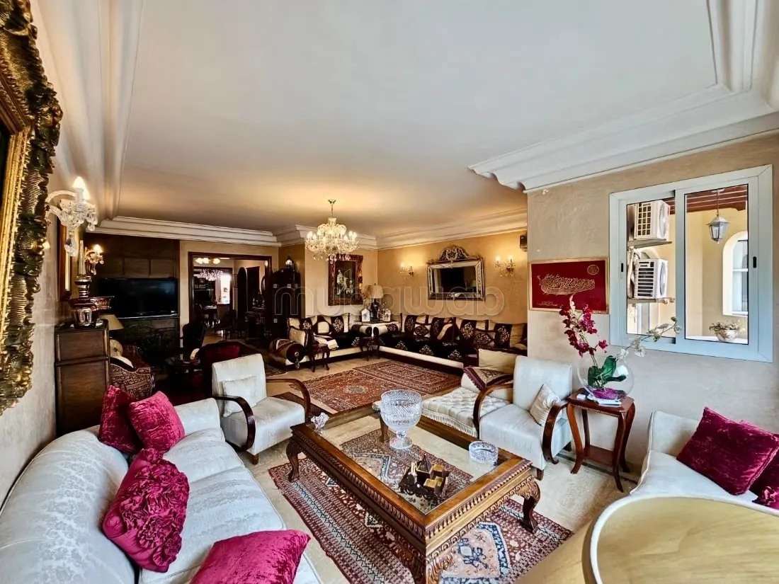 À VENDRE – Grand Appartement d’Exception - الدار البيضاء (3)