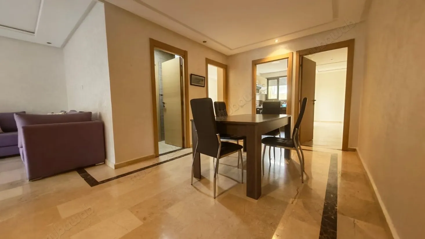 Appartement a vendre sur Oasis, proche de la gare - الدار البيضاء