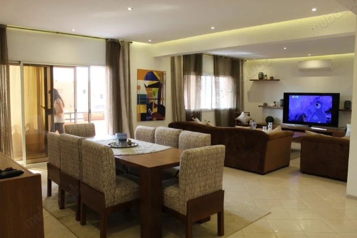 Grand trois chambres proche du consulat - مراكش