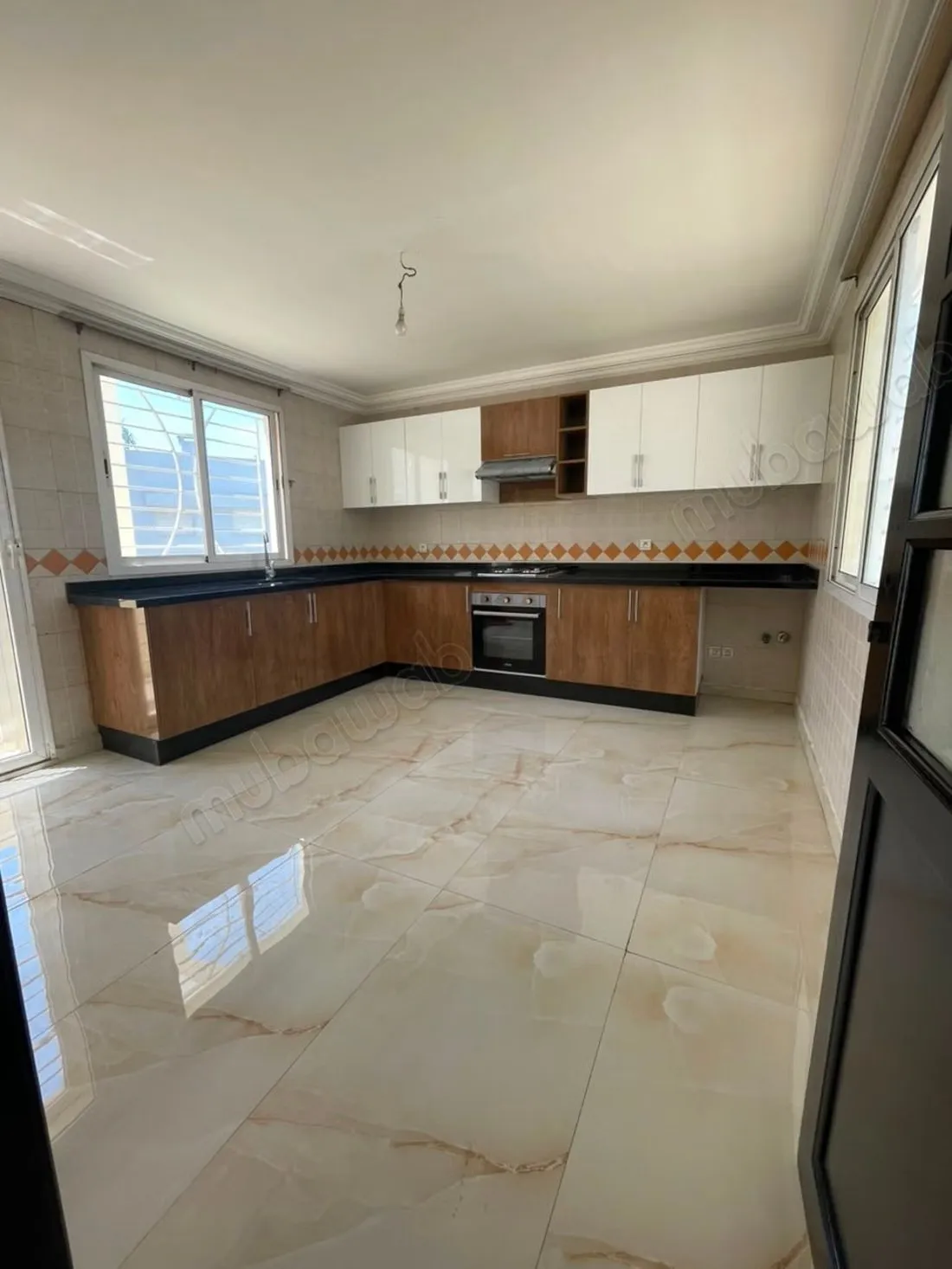 Bel appartement à vendre à Les Hôpitaux. 1 Pièce. Porte blin... - الدار البيضاء