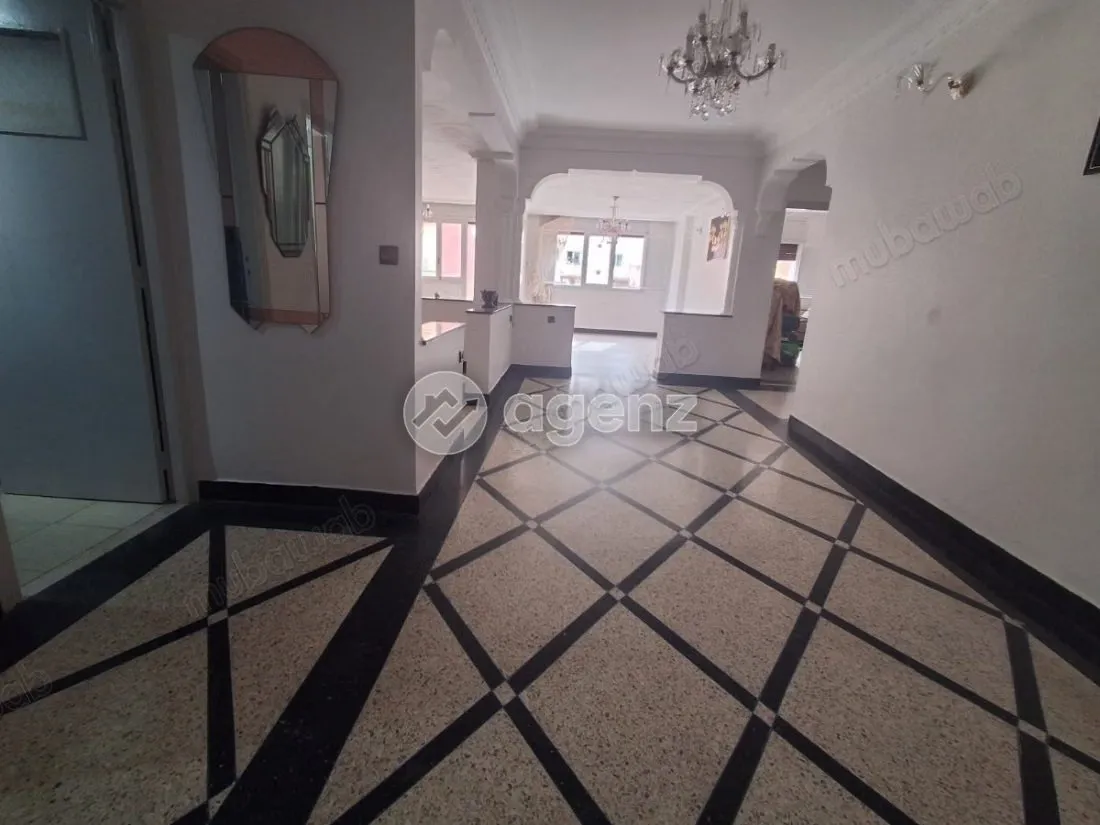 Appartement à vendre 126 m², 3 chambres 
Maârif Casablanca - الدار البيضاء (3)
