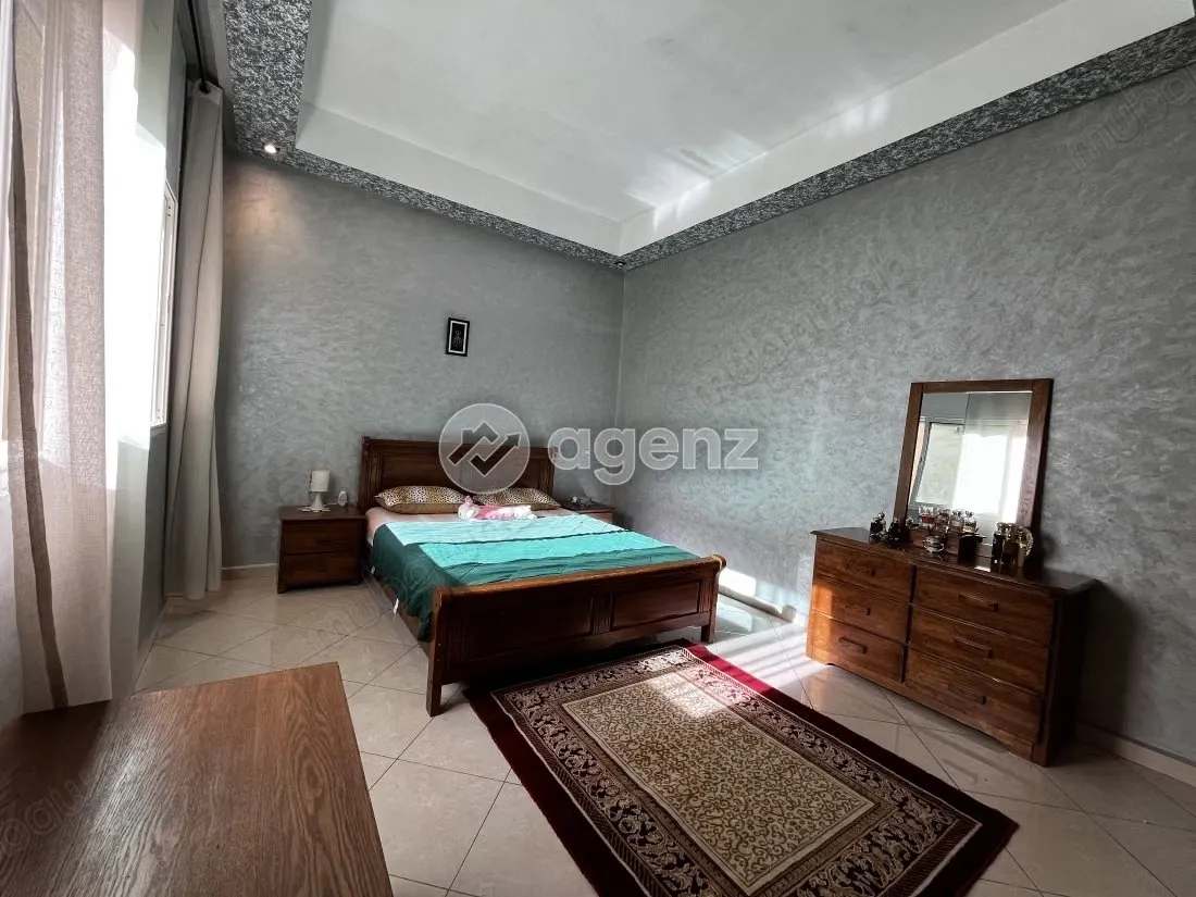 Duplex à vendre 206 m², 3 chambres 
Oulfa 
Casablanca - الدار البيضاء (3)