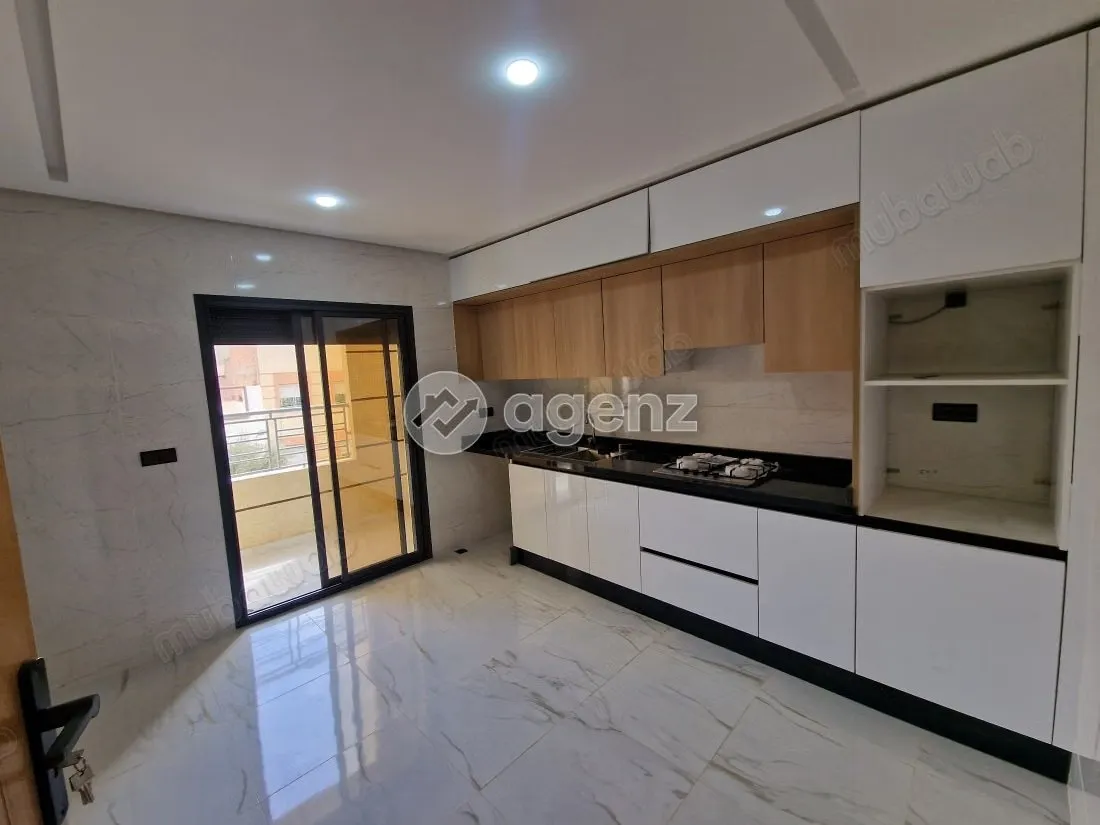 Appartement à vendre 115 m², 3 chambres 
Naim Meknès - مكناس (3)