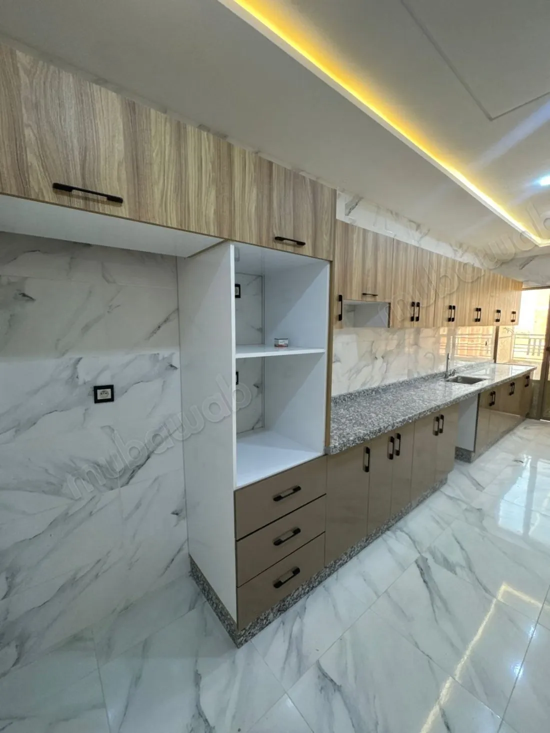 Vend appartement à Marjane. 
2 grandes pièces - مكناس