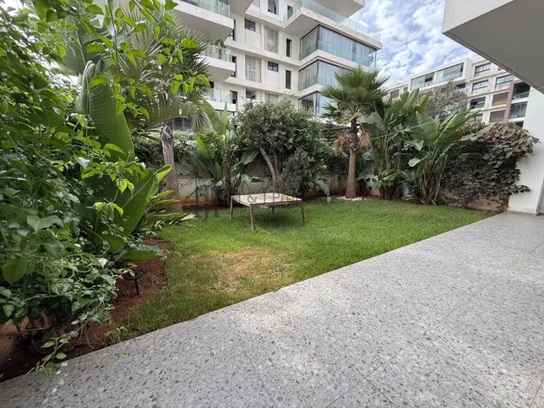 T4 rez de jardin de 386m² 3 ch  ch. Perso - الدار البيضاء (2)