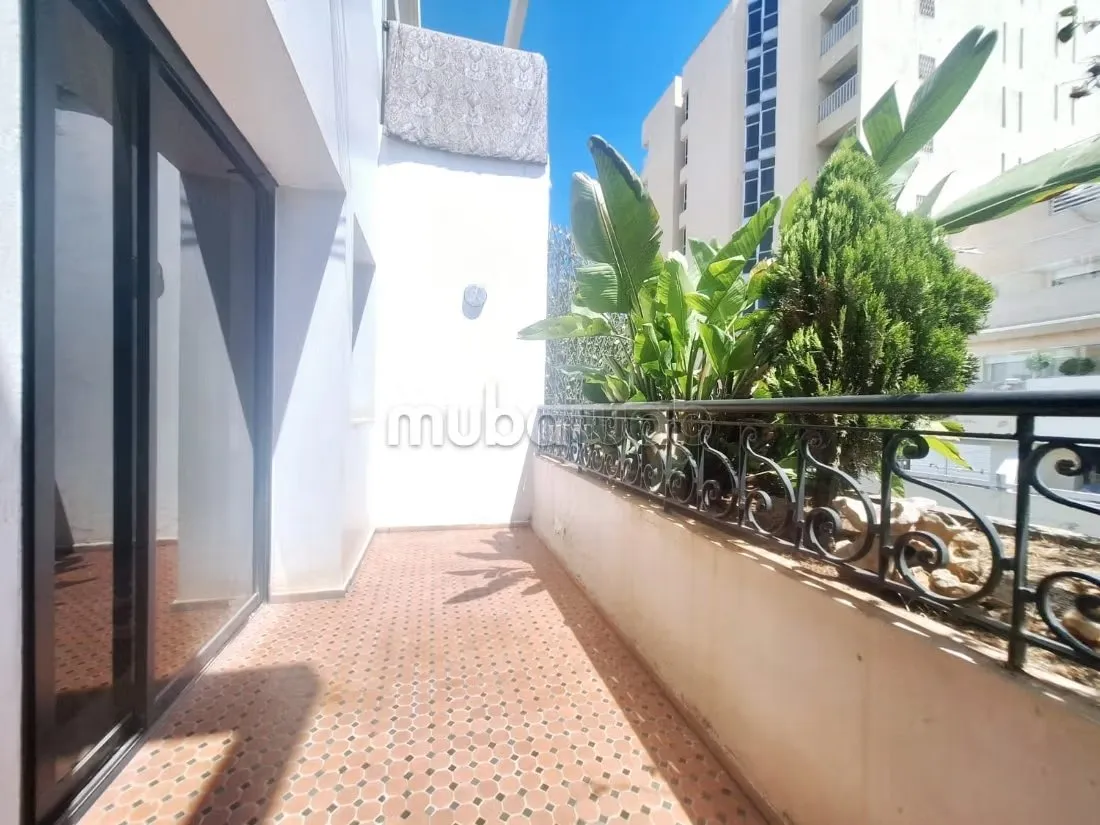 Duplex 4 chambres 355 M2 dernier étage Racine - الدار البيضاء