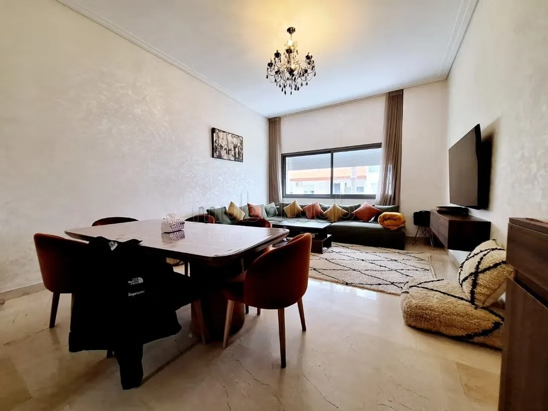 Vente bel appartement rénové avec grande Terrasse - الدار البيضاء (3)