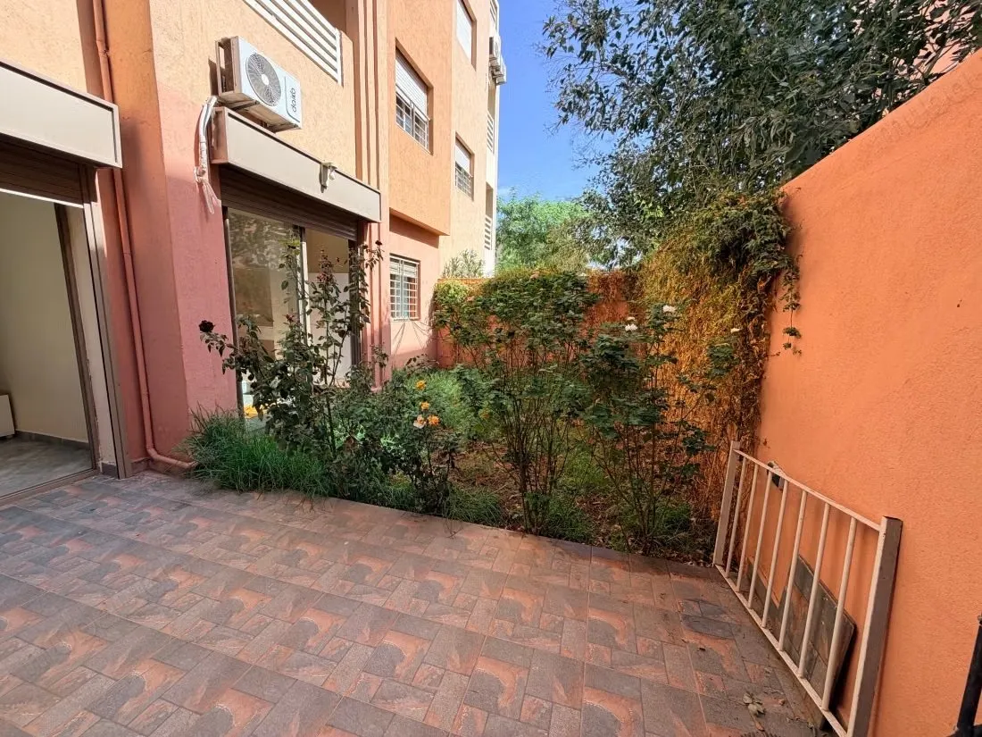 Appartement Rez de jardin privatif 2 chambres - مراكش