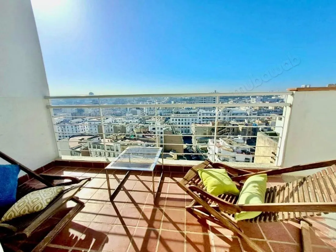 Studio avec grand balcon 
Centre ville - الدار البيضاء