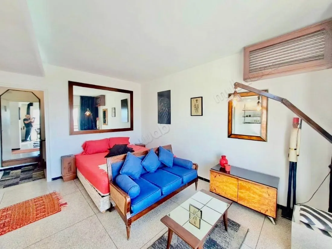 Studio avec grand balcon 
Centre ville - الدار البيضاء (2)