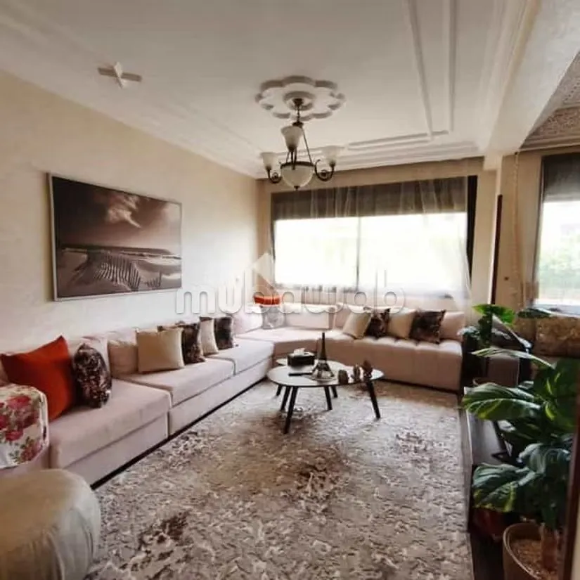 Appartement à Vendre de 202.0 m² à Rabat, Riyad - الرباط