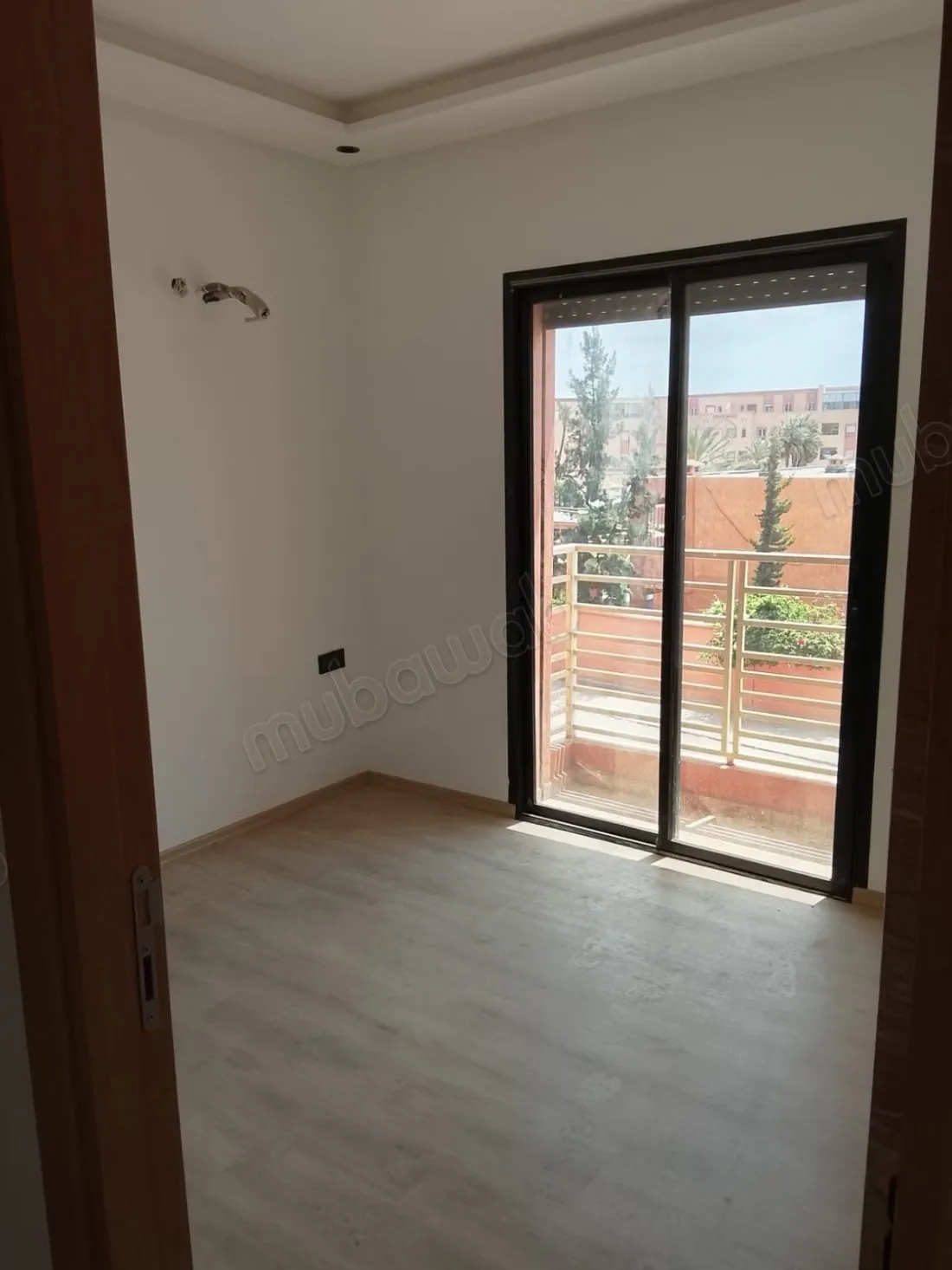 Apartement neuf 56m2 moyen standing parking titré - مراكش (3)