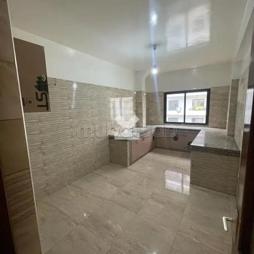 Appartement à Vendre de 146.0 m² à Casablanca, Hopitaux - الدار البيضاء (3)