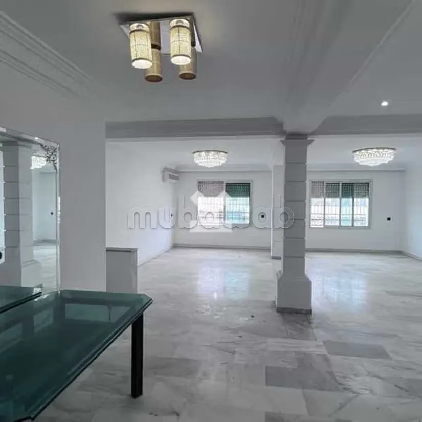 Appartement à Vendre de 135.0 m² à Casablanca, Hopitaux - الدار البيضاء