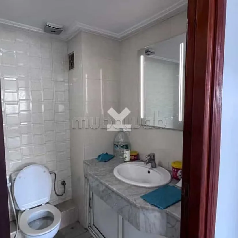 Appartement à Vendre de 135.0 m² à Casablanca, Hopitaux - الدار البيضاء (2)