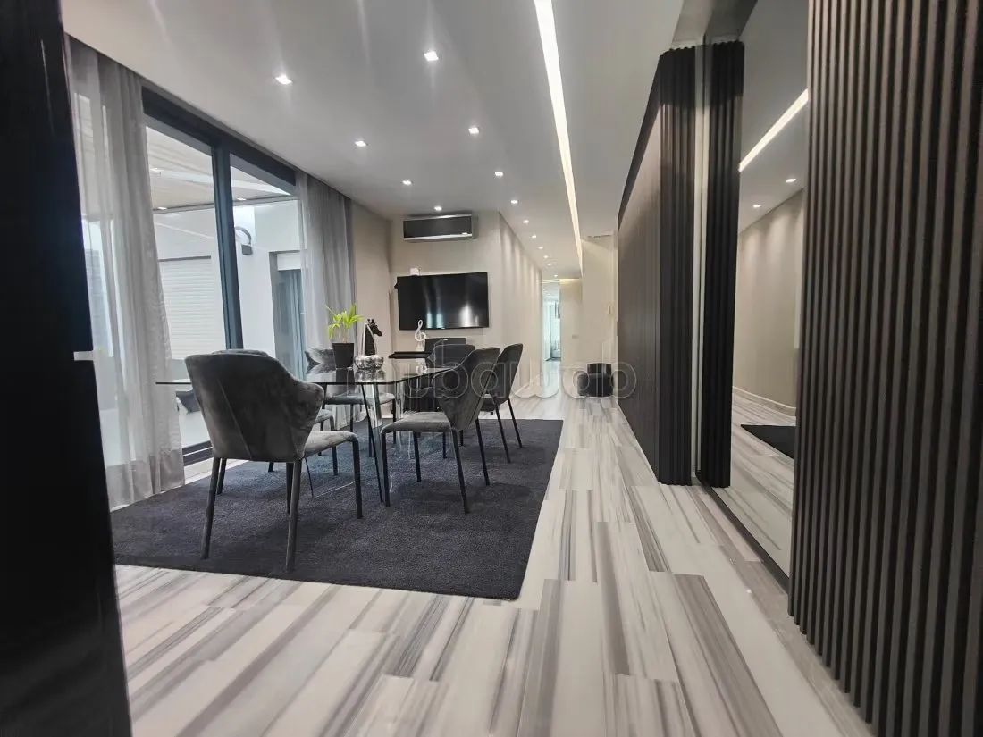 Appartement à vendre à Triangle d'Or. Surface totale 270 m² - الدار البيضاء