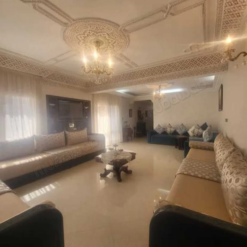 Appartement à Vendre de 174.0 m² à Casablanca, Beausejour - الدار البيضاء (2)
