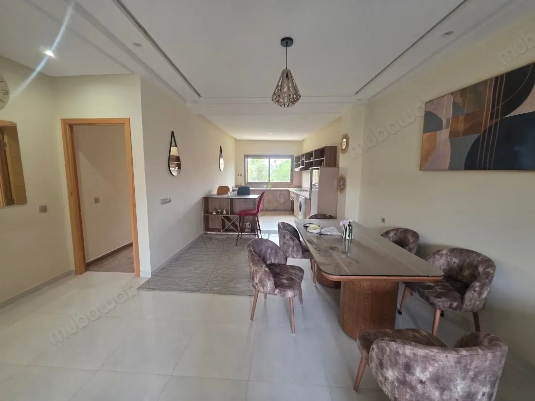 Appartement à louer à targa.
Surface de 103 m².
Bien meublé - مراكش (3)