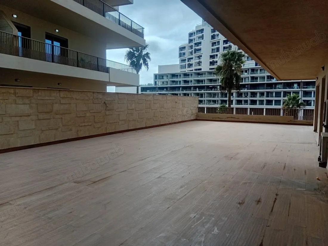 Appartement vide 320M² à Louer à CFC - الدار البيضاء