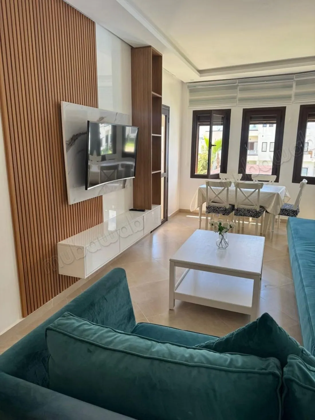Superbe appartement à louer à M'Diq. 
Surface de 100 m². 
Bi... - المضيق