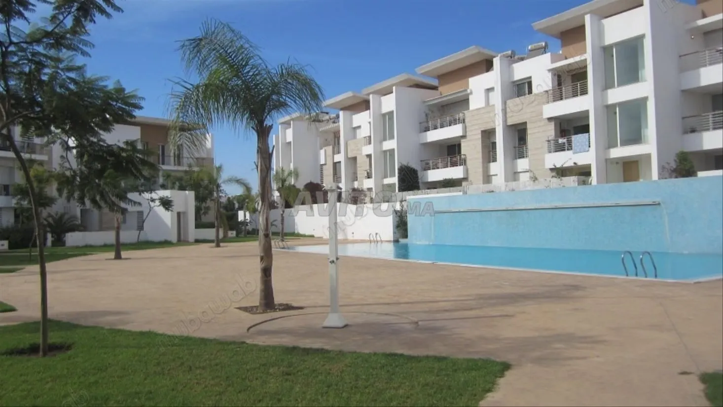 Appart vue piscine et jardin à louer à la ville verte - بوسكورة (3)