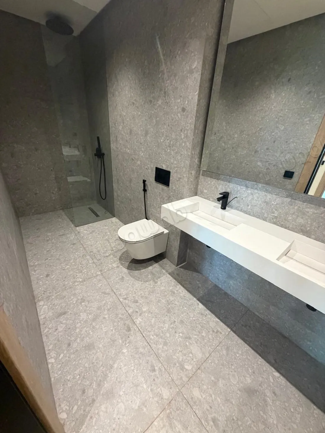 Duplex de 180 en location à Souissi 
RABAT - الرباط (3)