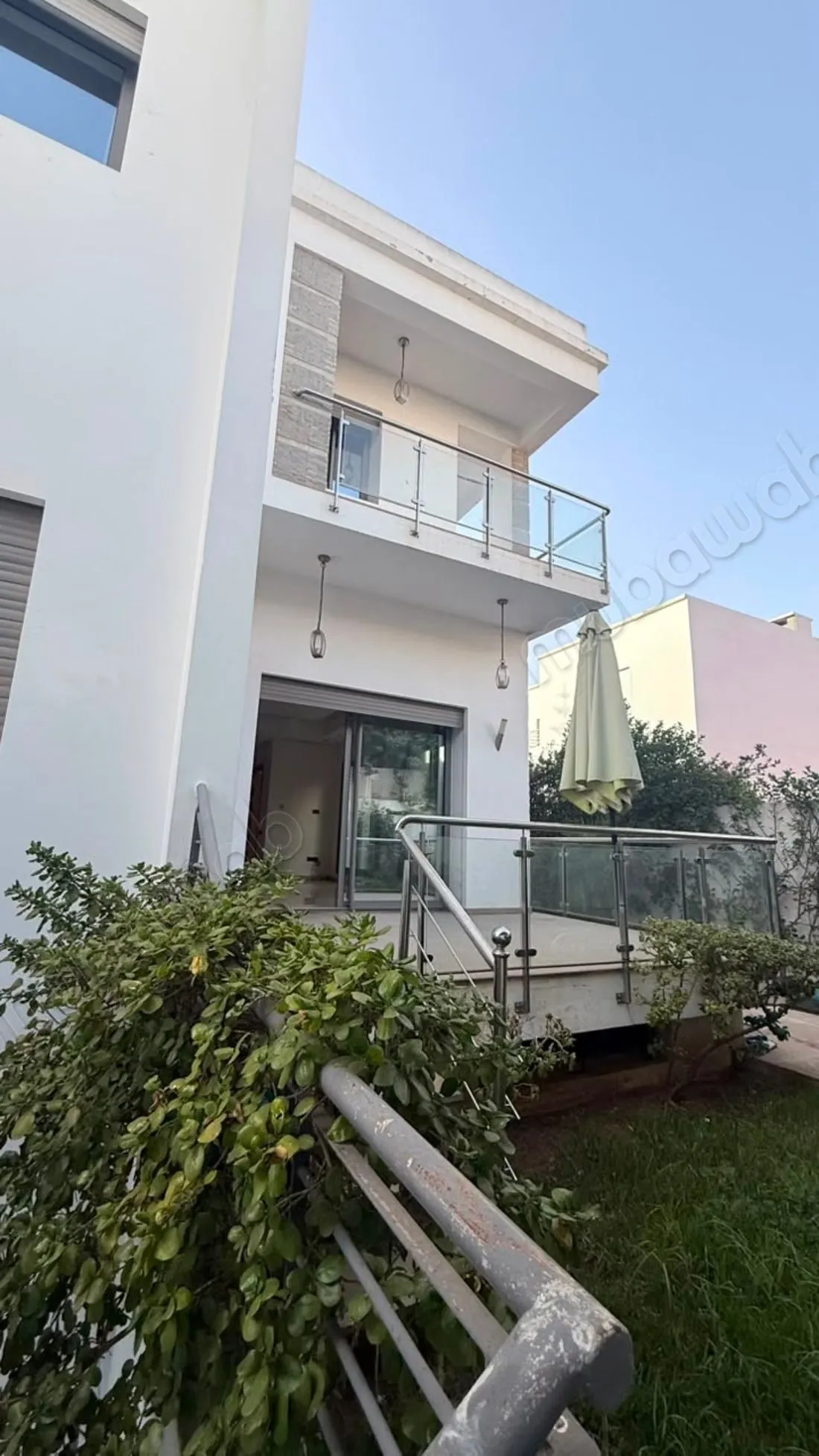 Sublime villa en location 400m² à Hay Riad RABAT - الرباط (3)