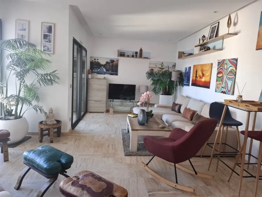 Très beau studio design de 70m2 à la location meublé à CFC - الدار البيضاء