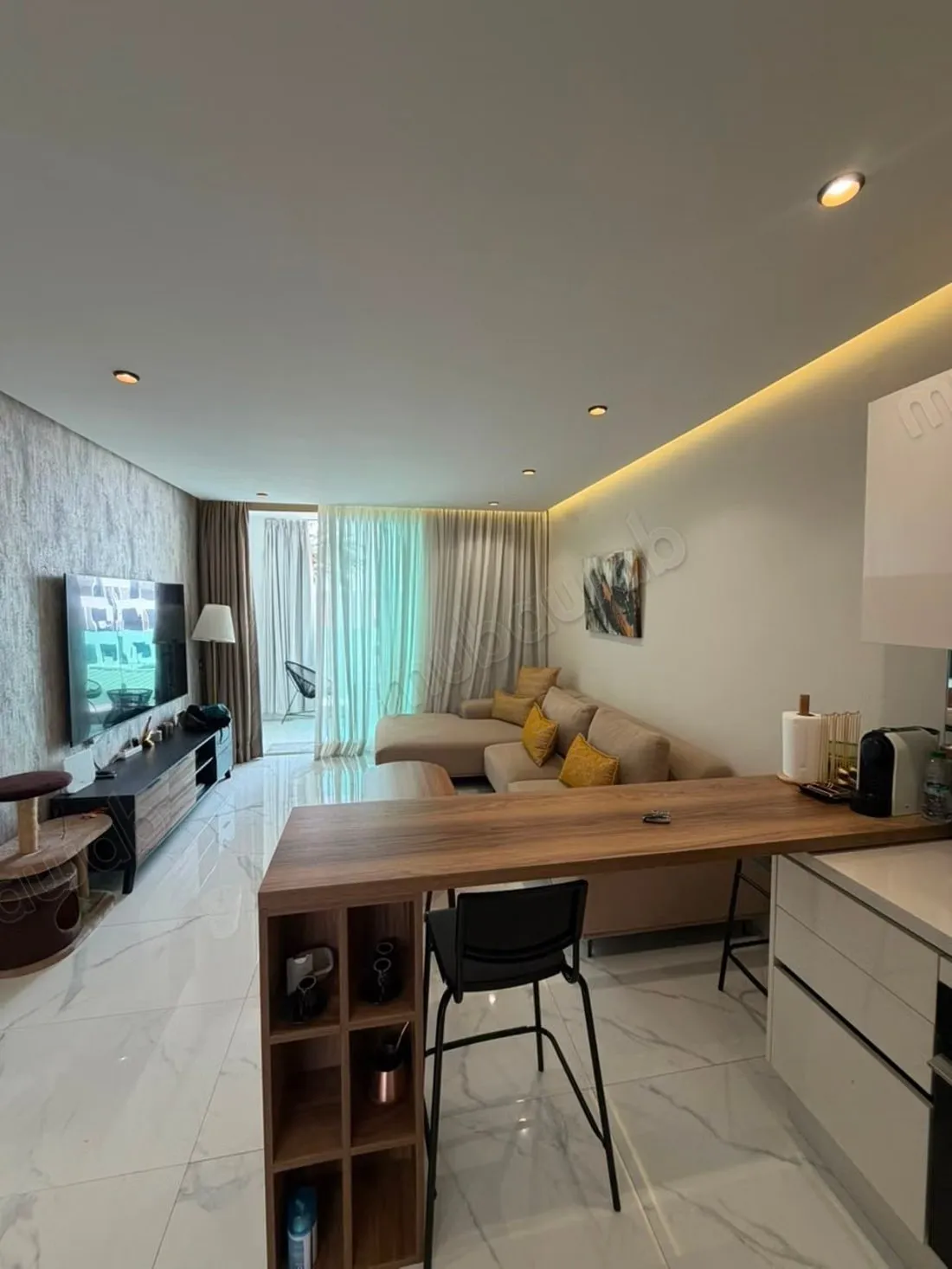 Location d'un appartement à Racine. 3 pièces. Bien meublé - الدار البيضاء (3)