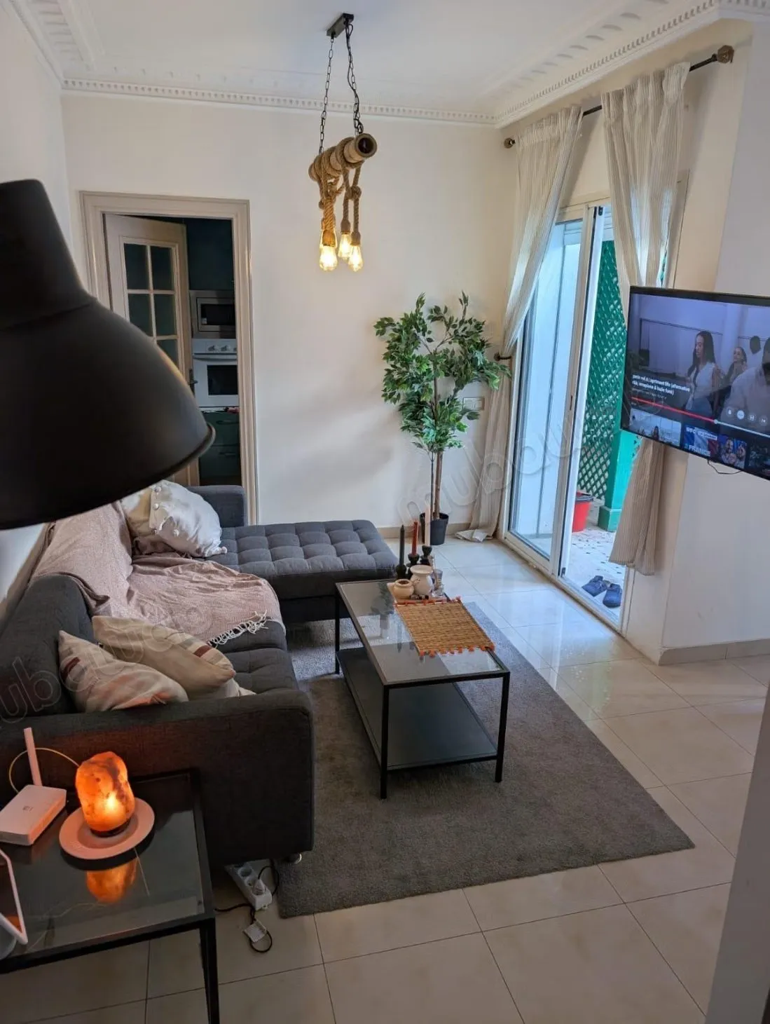 Studio propre à louer plein Gauthier 
avec patio - الدار البيضاء