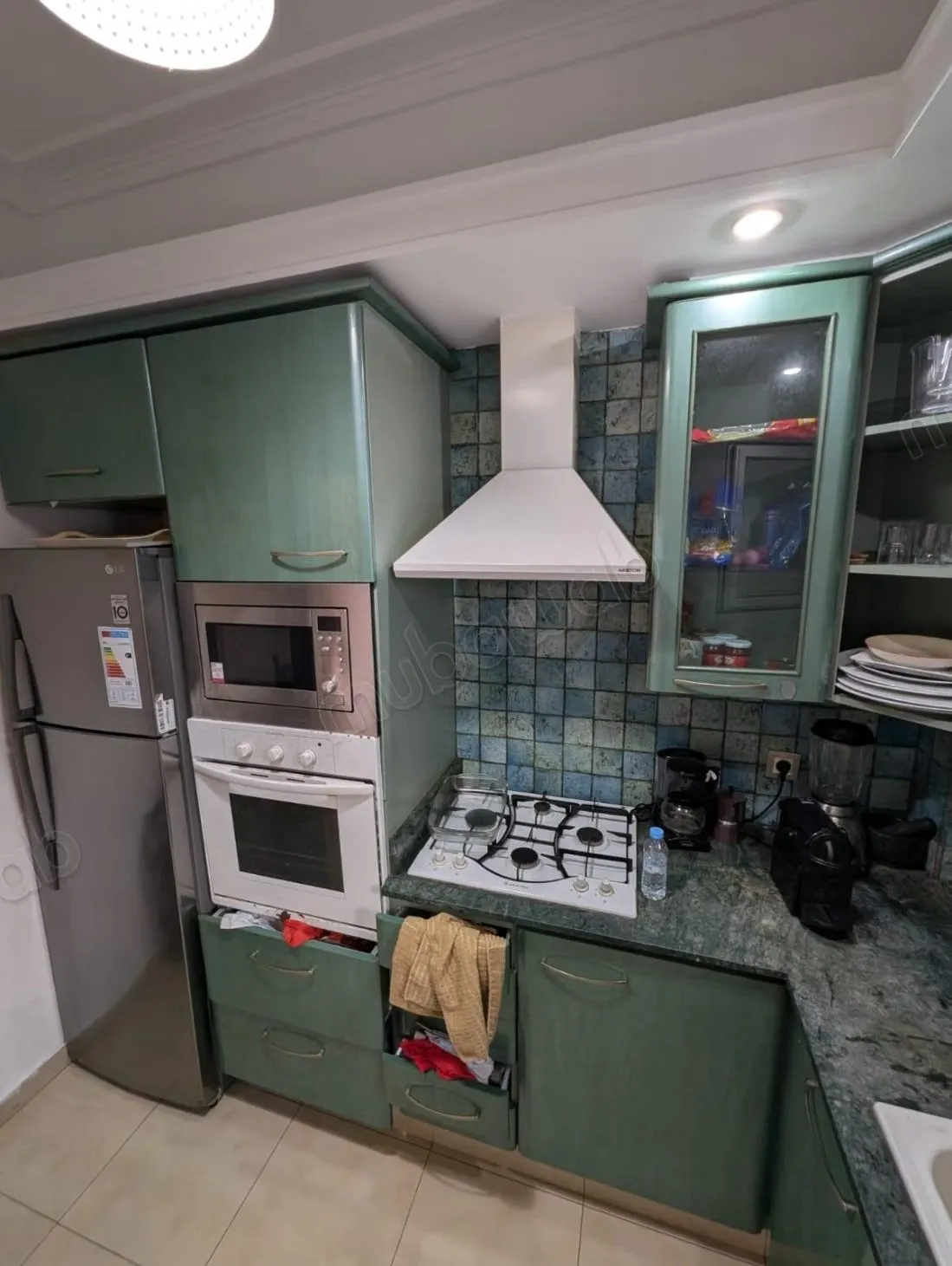 Studio propre à louer plein Gauthier 
avec patio - الدار البيضاء (3)