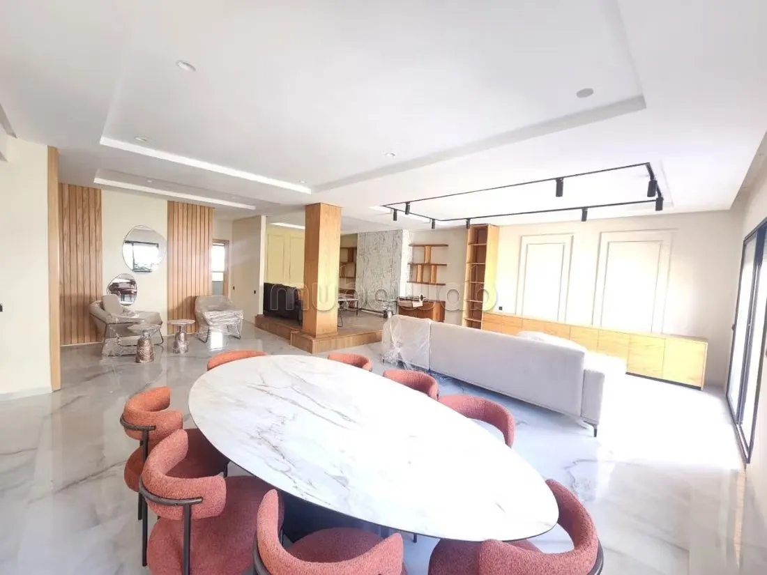 Rare Triplex plein Triangle d'or moderne ROOFTOP - الدار البيضاء (2)