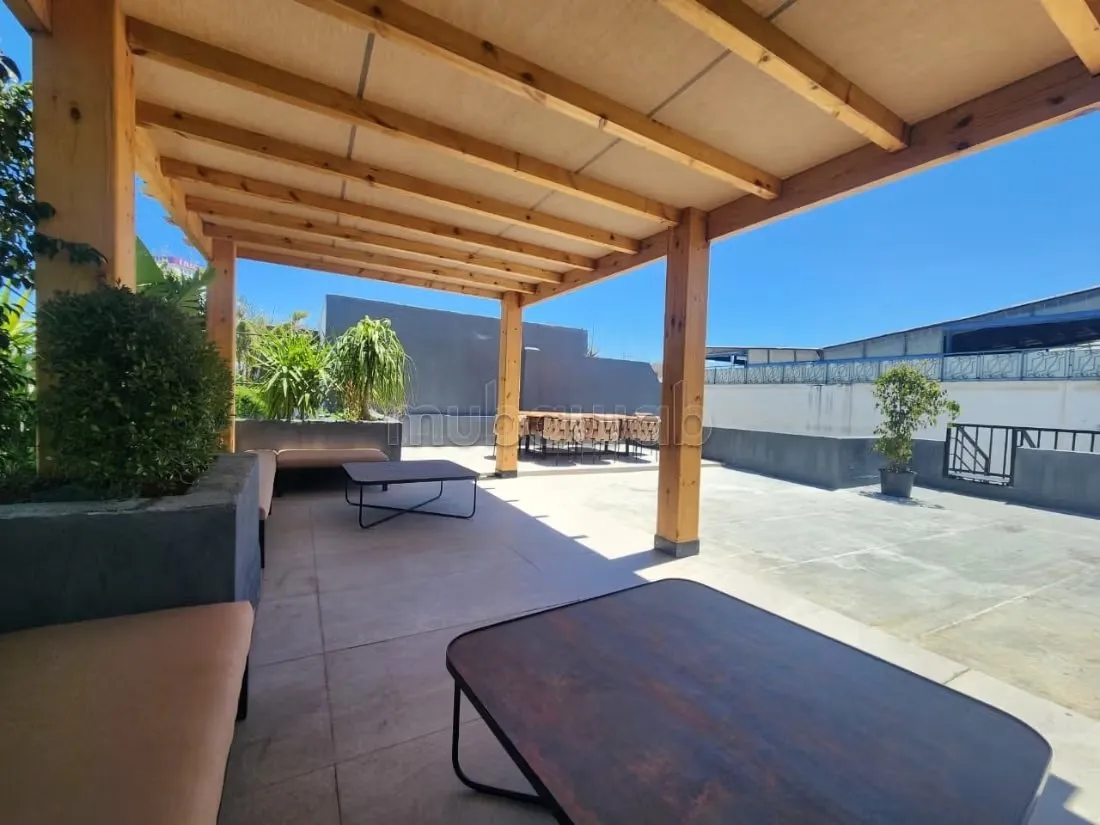 Rare Triplex plein Triangle d'or moderne ROOFTOP - الدار البيضاء (3)