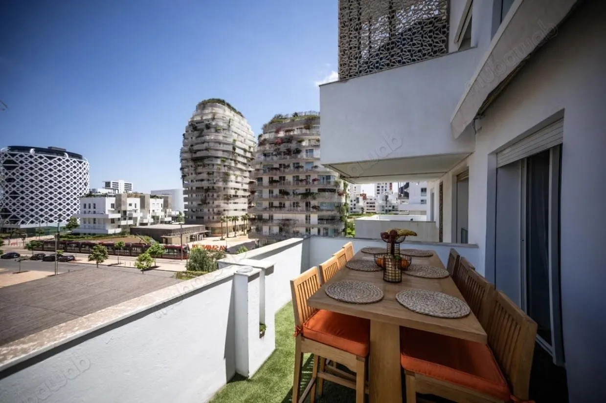 Magnifique appartement avec terrasse meublé modern - الدار البيضاء (3)
