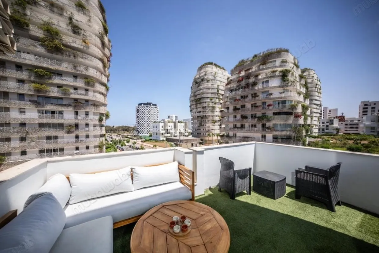 Magnifique appartement avec terrasse meublé modern - الدار البيضاء