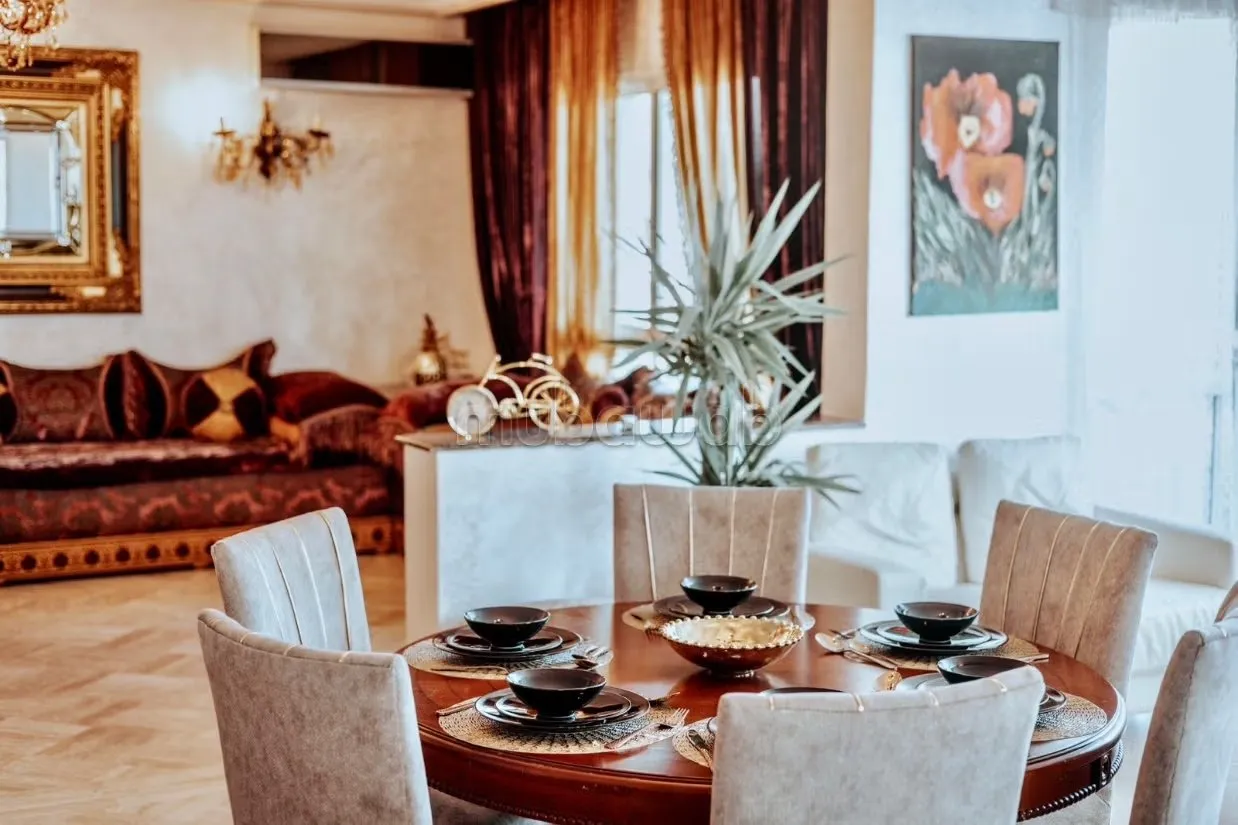 En Location Meublé: Magnifique Appartement sans Vis à Vis à... - الدار البيضاء (3)