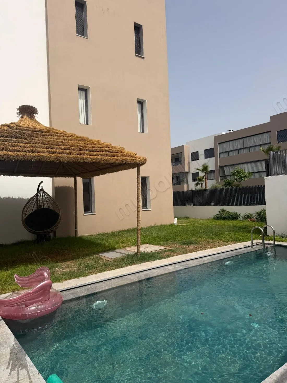 Appartement meublé à louer à Dar bouazza - دار بوعزة (2)