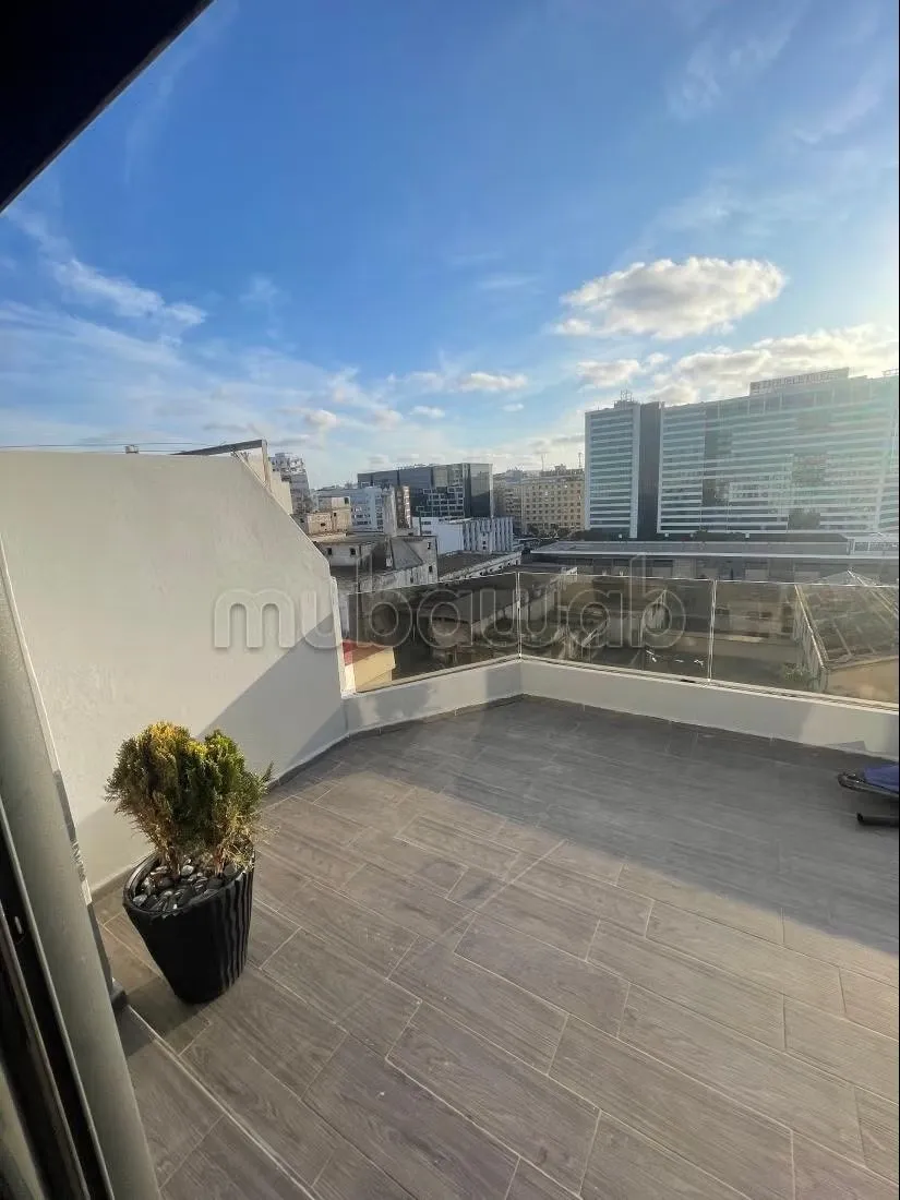 Bel appartement au 8 étage sans vis à vis en location longue... - الدار البيضاء