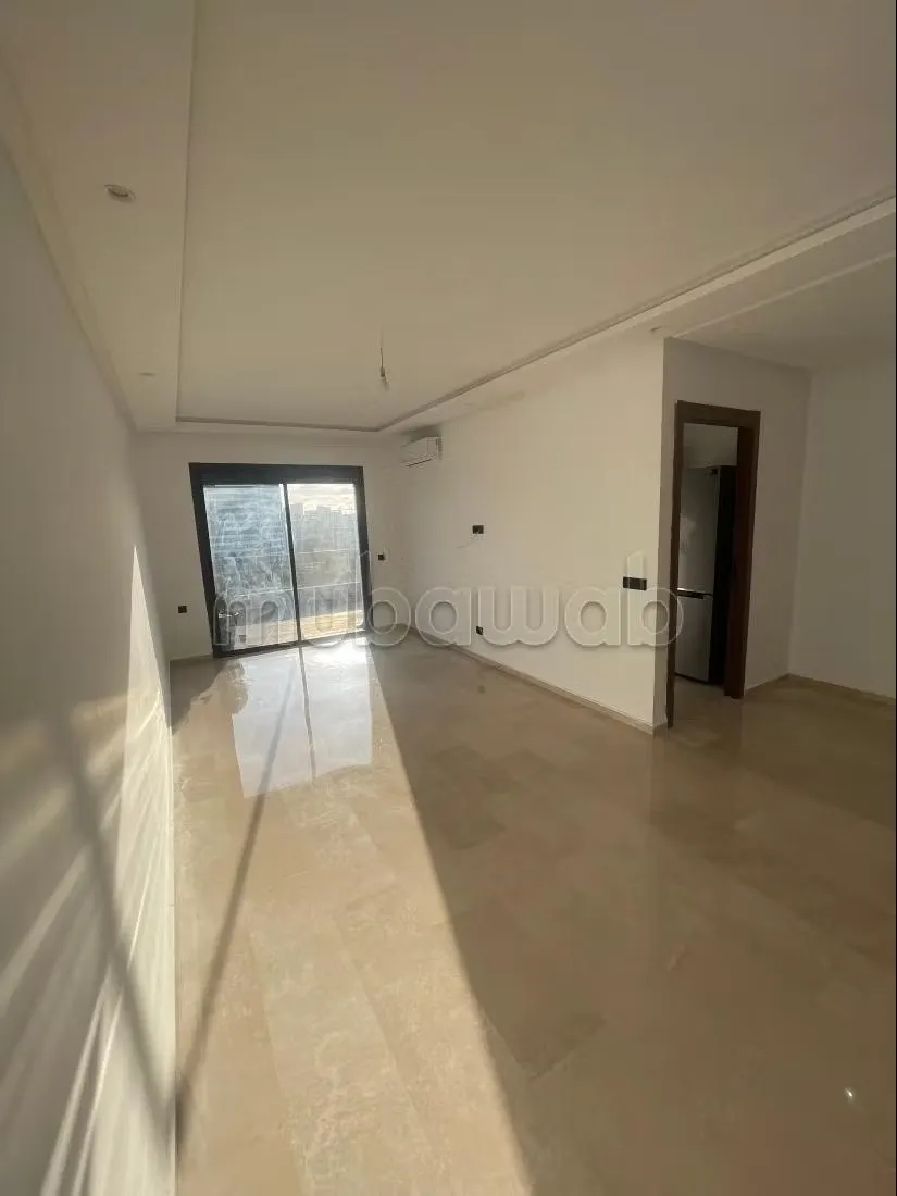 Bel appartement au 8 étage sans vis à vis en location longue... - الدار البيضاء (3)