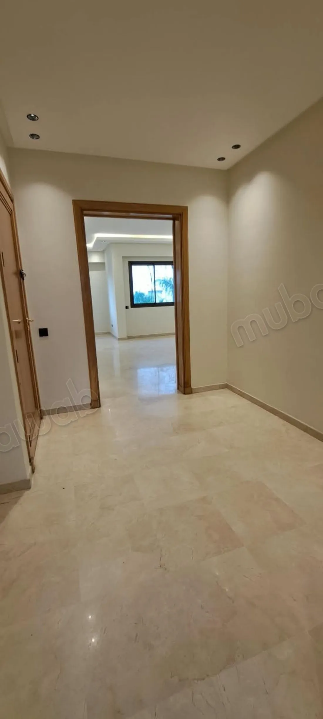 Beau 3 chambres a louer sur racine - الدار البيضاء (2)