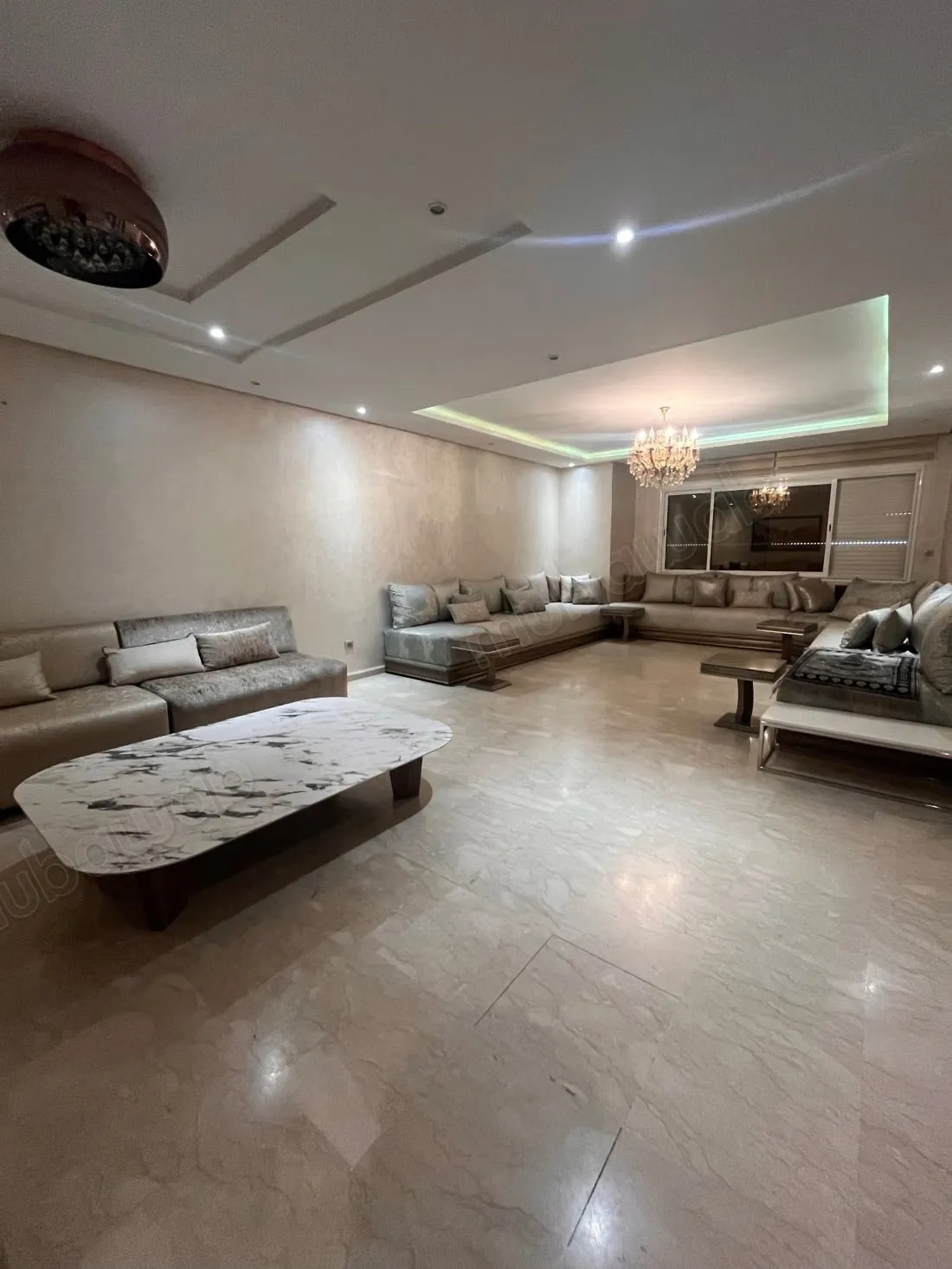 Magnifique appartement 3ch vide a louer 2 mars - الدار البيضاء (2)