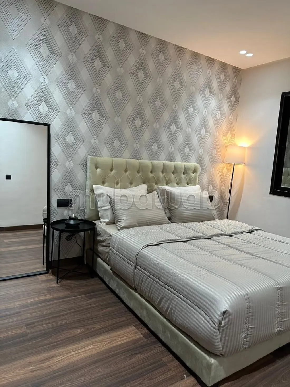 Appartement en location à Maârif. 1 Pièce. Bien meublé - الدار البيضاء (2)