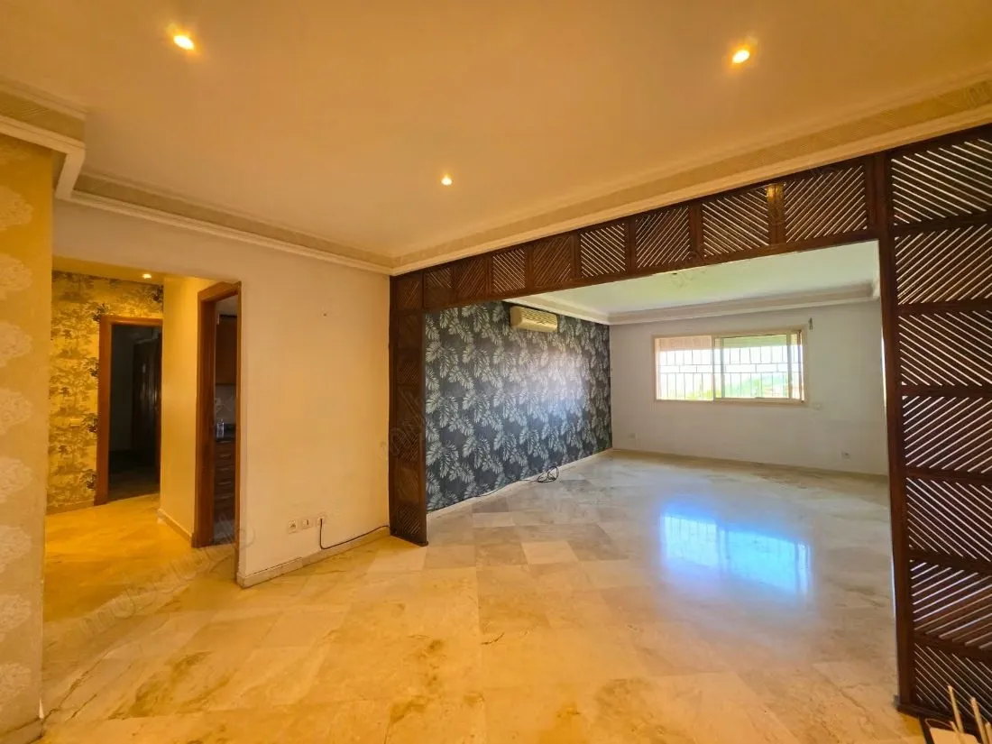 Appartement à louer vide de 111 m² à Route de casa - مراكش