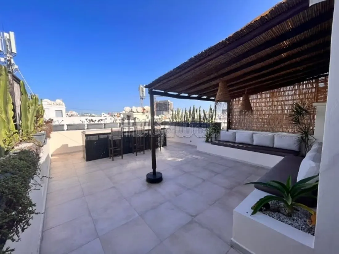 T4 vide 140 m² – 3 chambres – grande terrasse - الدار البيضاء