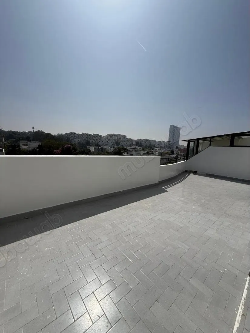 Appartement à louer au 16novembre agdal. 4 grandes pièces. A... - الرباط (3)
