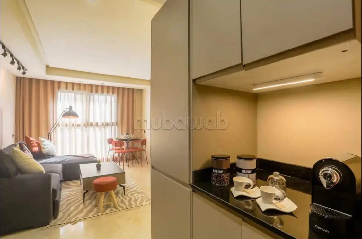 Appartement ensoleillé avec balcon dans le quartier animé de... - الدار البيضاء (3)