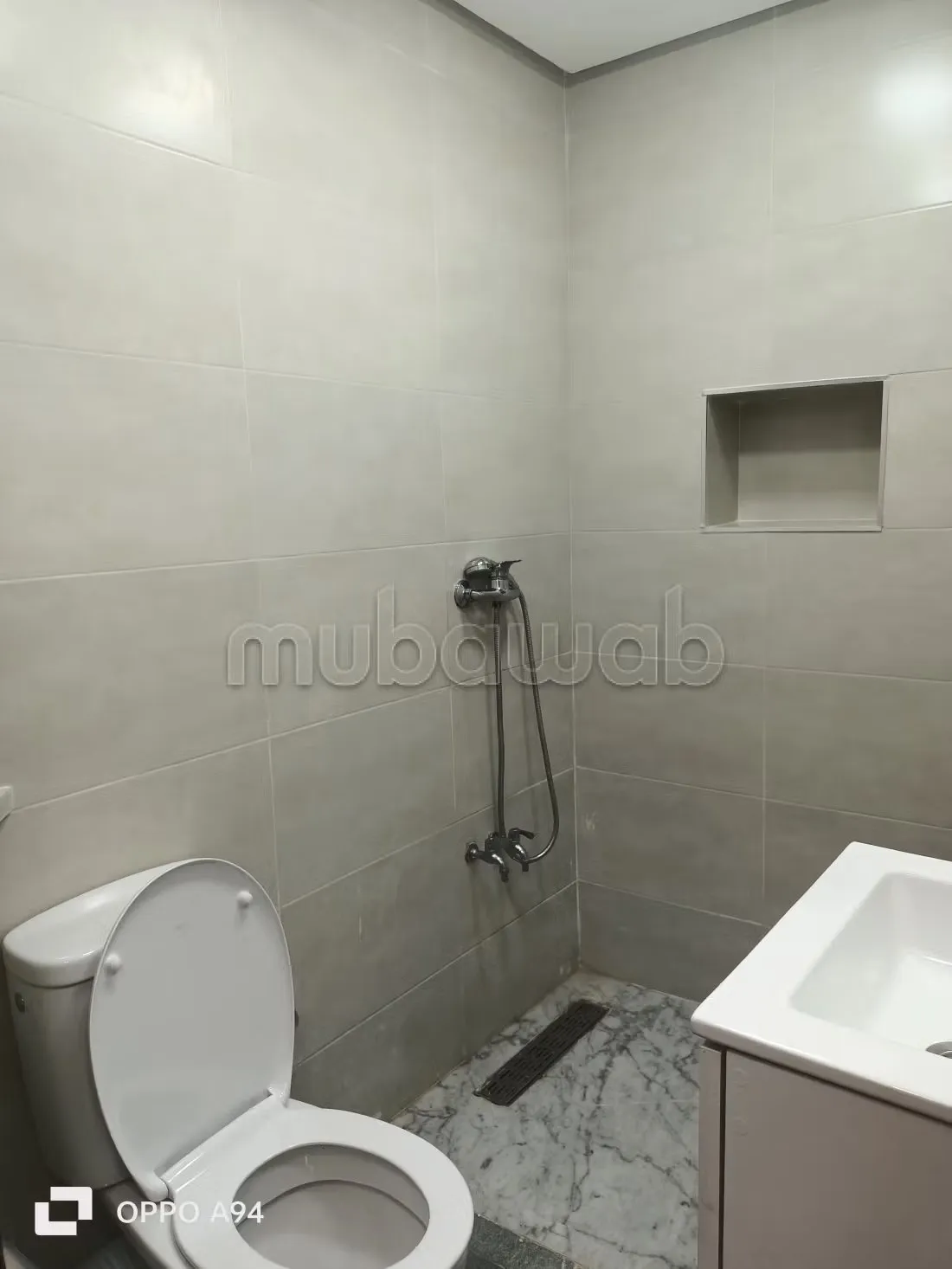 Location d'un appartement à Agdal. 1 Pièce. Concierge et cli... - الرباط (3)