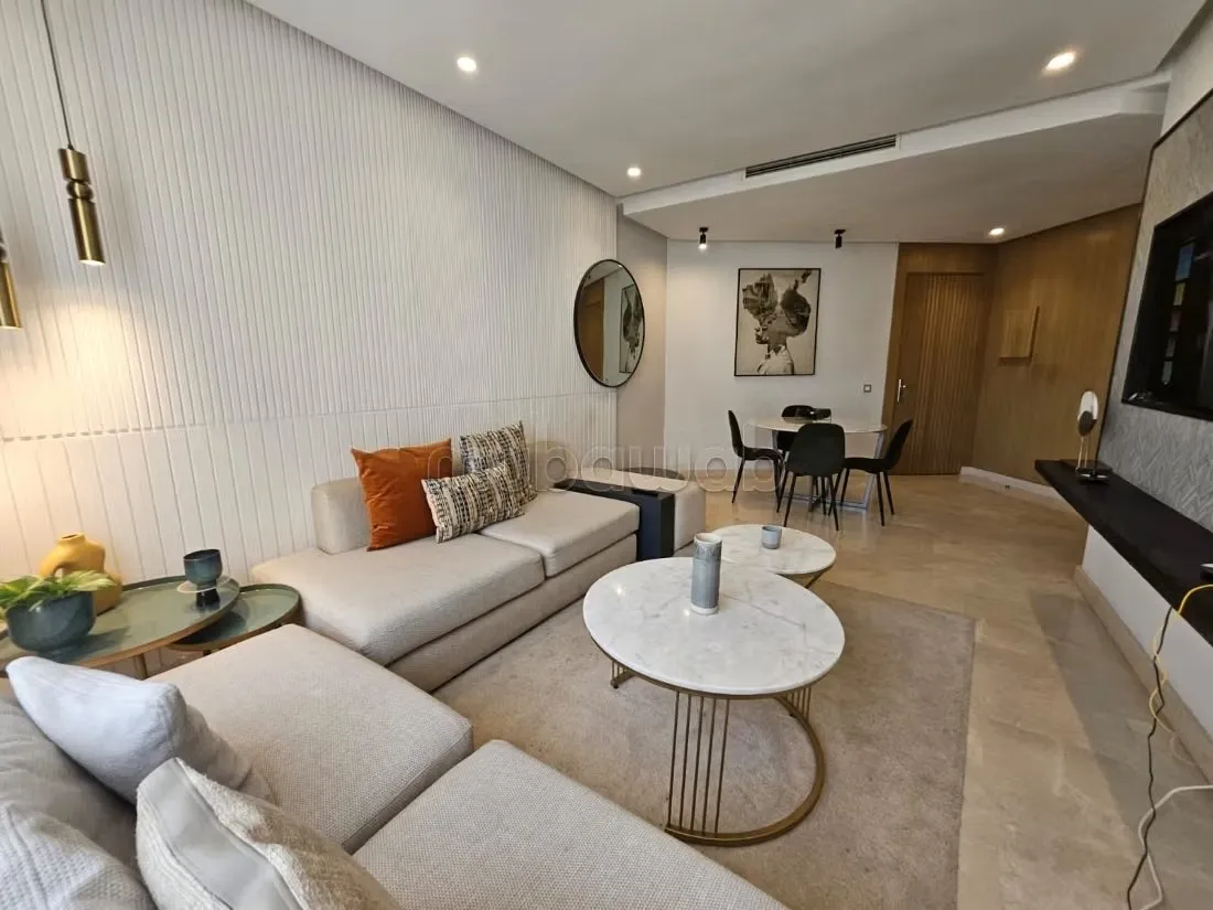 Appartements à louer à Maârif. Superficie 150 m². Double vit... - الدار البيضاء (2)